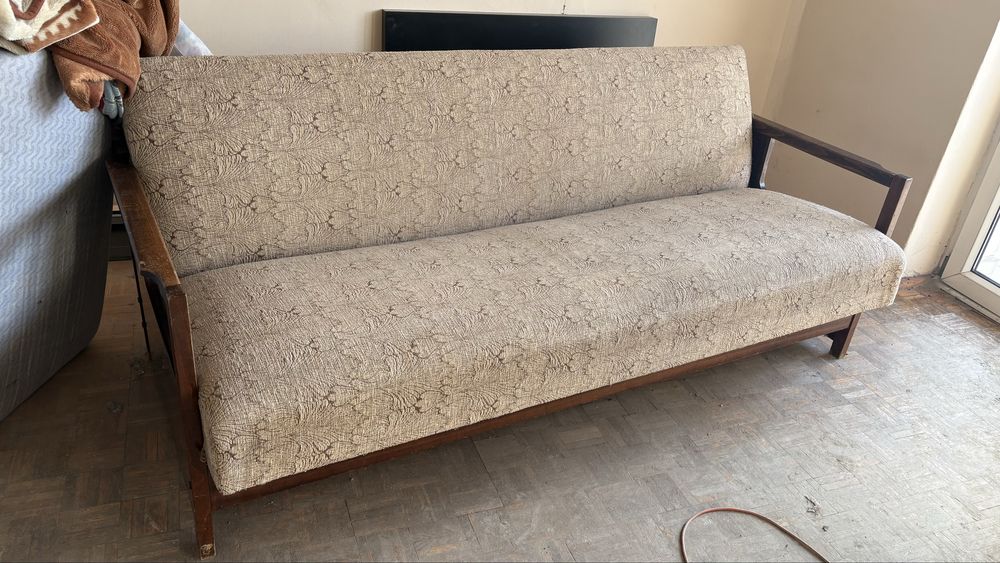 Wersalka kanapa oddam