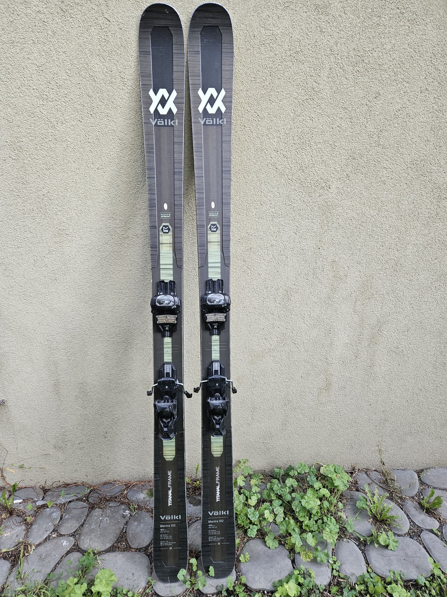 Volkl Mantra 102 184 cm Tyrolia Attack 13 demo