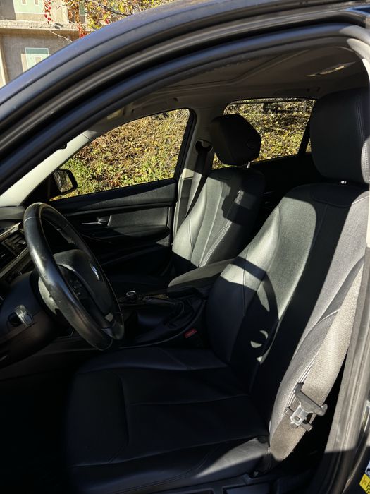 BMW F30 2014 року, 2.0 бензин, автомат