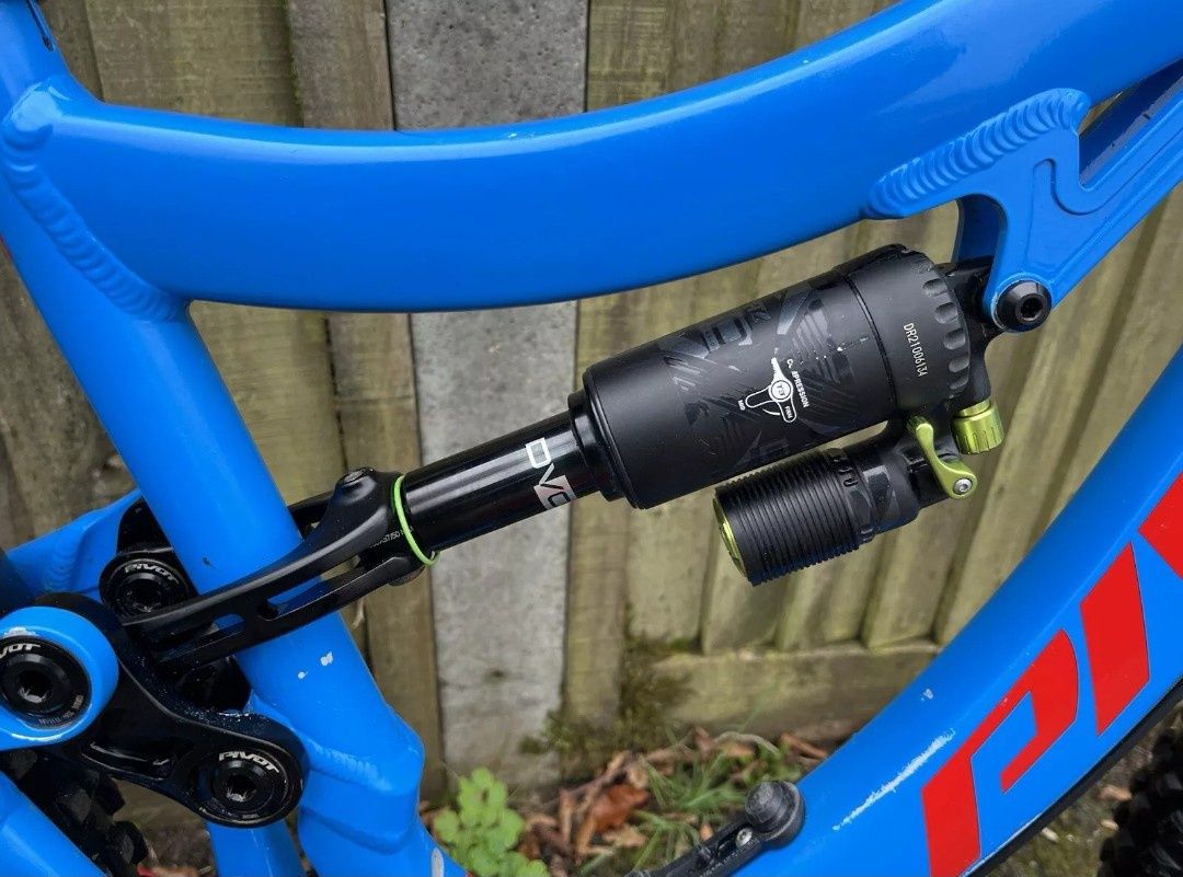 Pivot Switchbalde 27.5+/29 Medium alloy Hope spec