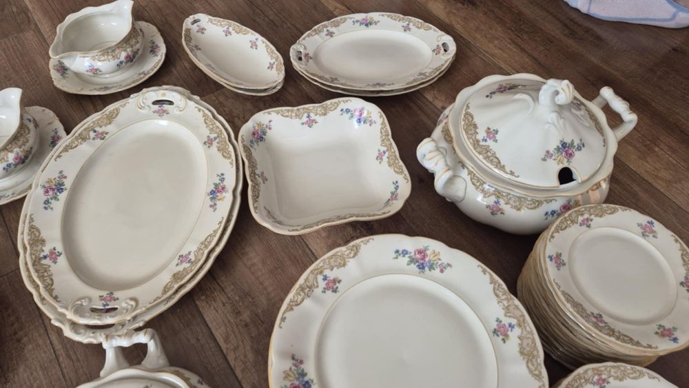 Serwis obiadowy porcelanowy