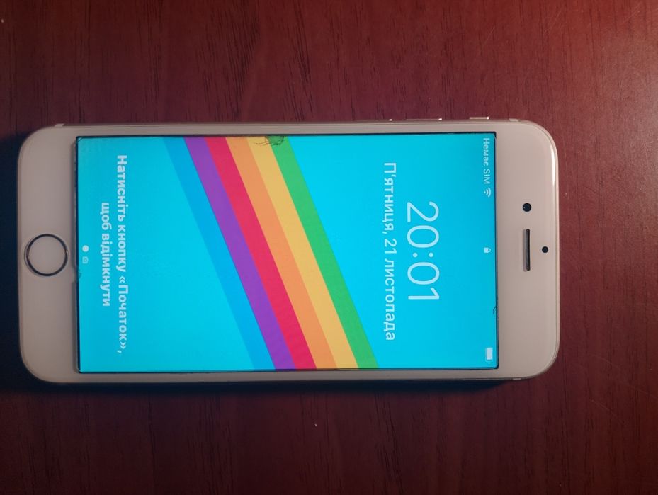 iPhone 6s в хорошому стані оригінальний акумулятор 92% на 16гигабайт