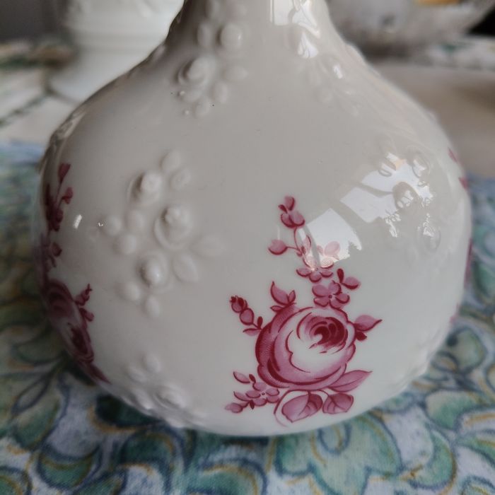 Wazon Wallendorf, różowe róże, stan idealny