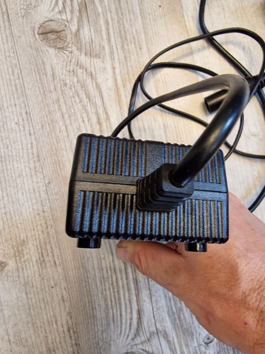 Ładowarka do roweru elektrycznego 24V Li-ion
