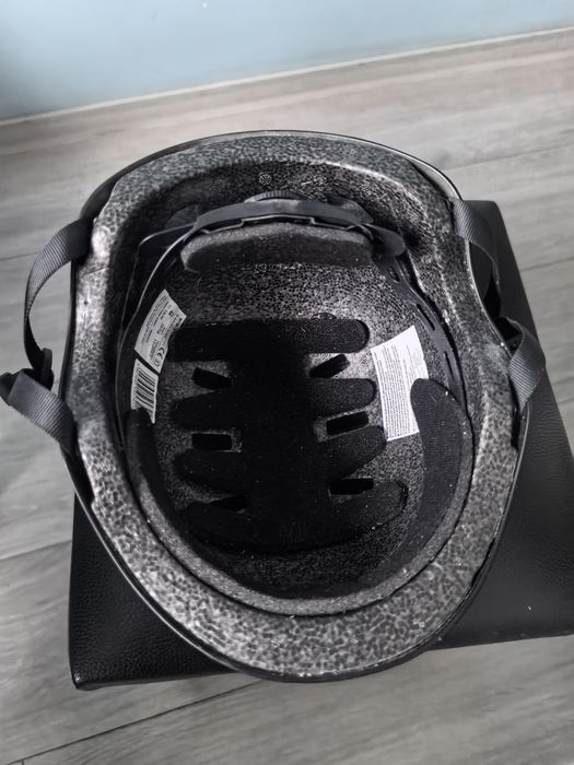 Kask na hulajnoge, rower Nils Extreme