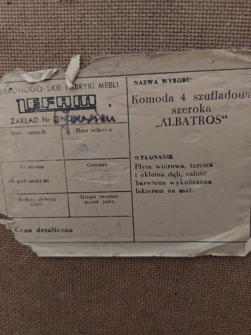 Komoda z 4 szufladami