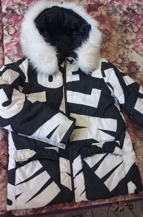 Зимова куртка в ідеальному стані