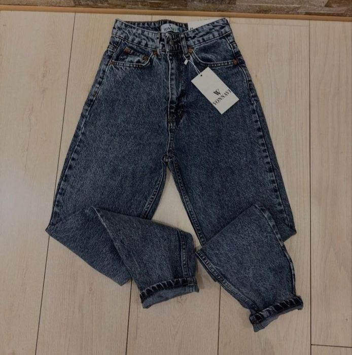 Джинси жіночі моми