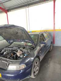 Audi A4 1.9 TDI Carrinha - Com Avaria