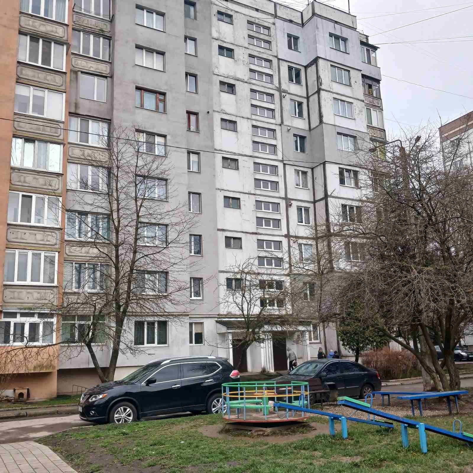 Продається 2 кім квартира вул. Миколайчука повністю укомплектована