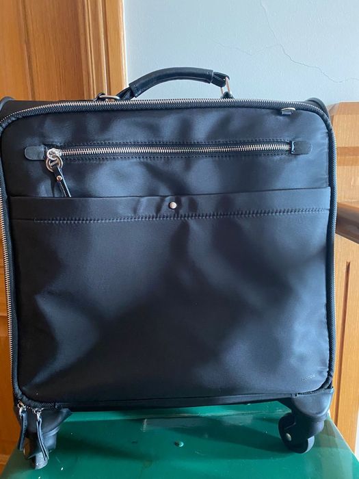 Mala de Viagem Parfois – 4 Rodas, Rígida e Leve – Excelente Estado
