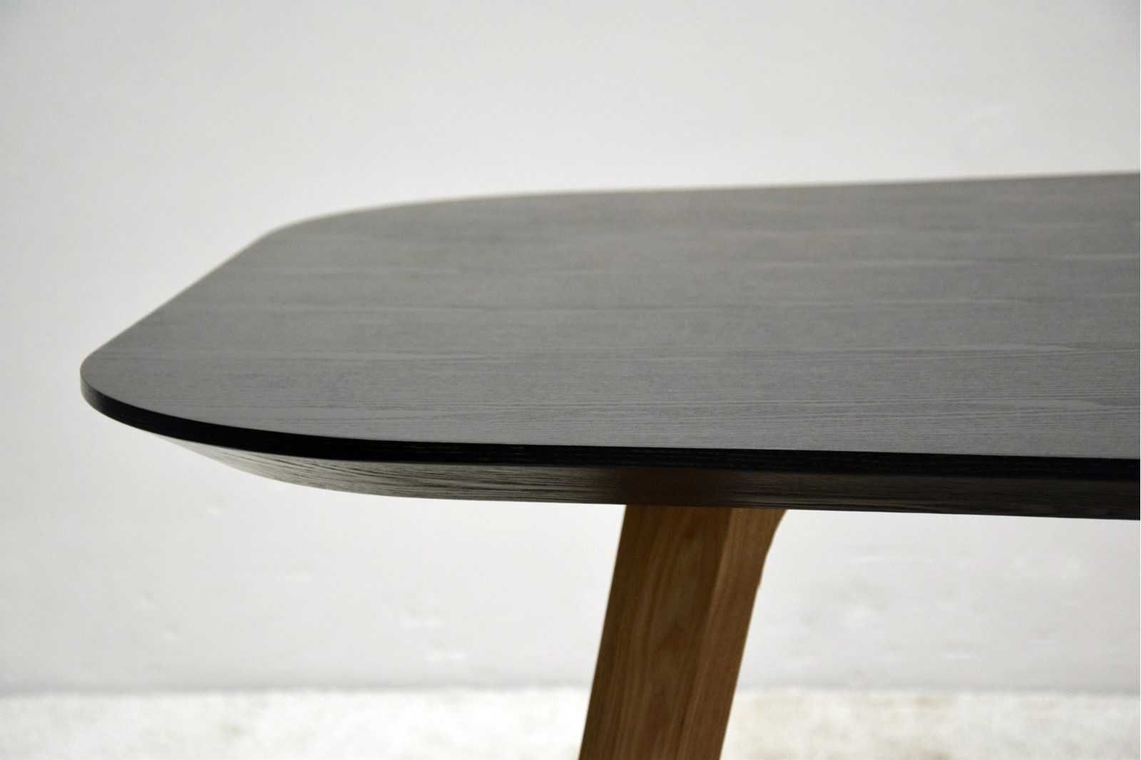 Mesa de jantar preta Fresno