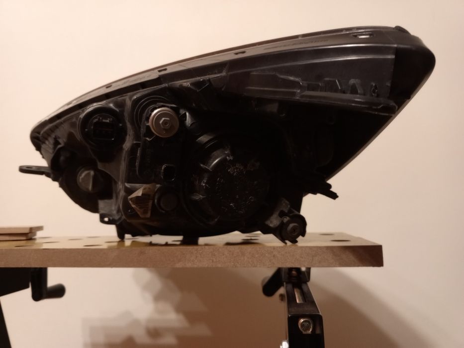 Kia Picanto III lampa przednia prawa