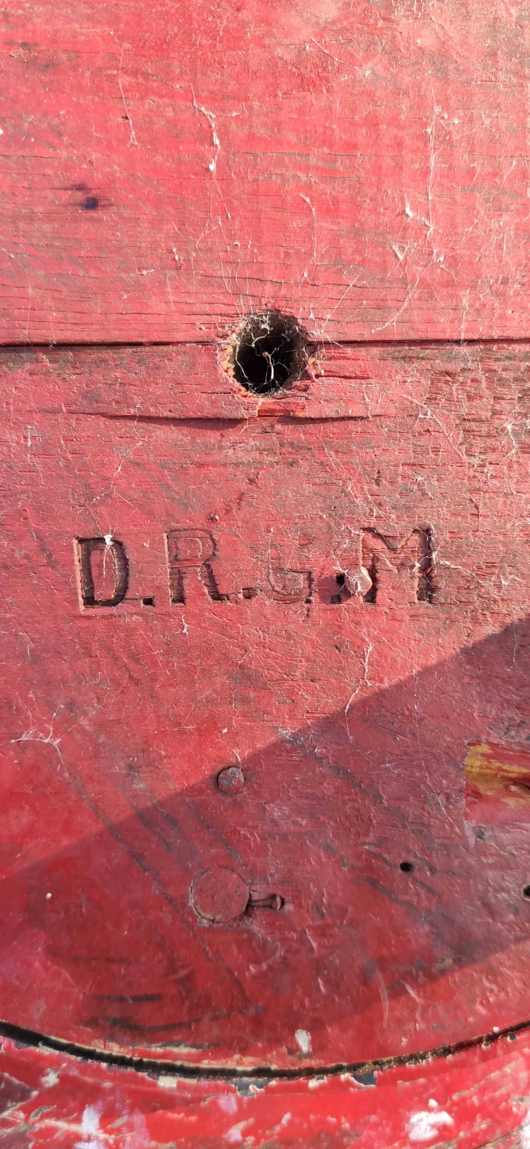 Taboret niemiecki  metalowy D.R.G.M.