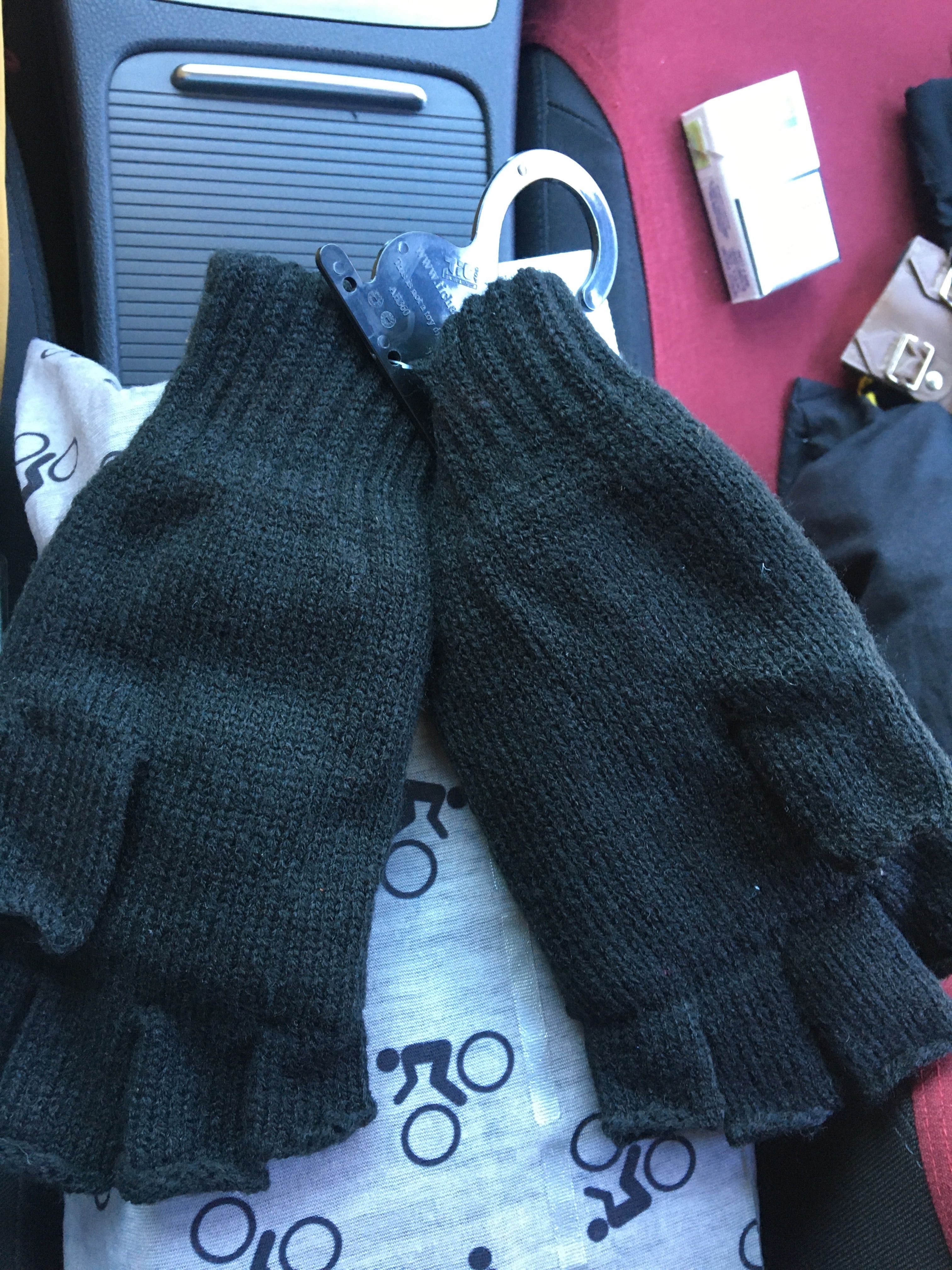 Продам рукавиці чорні