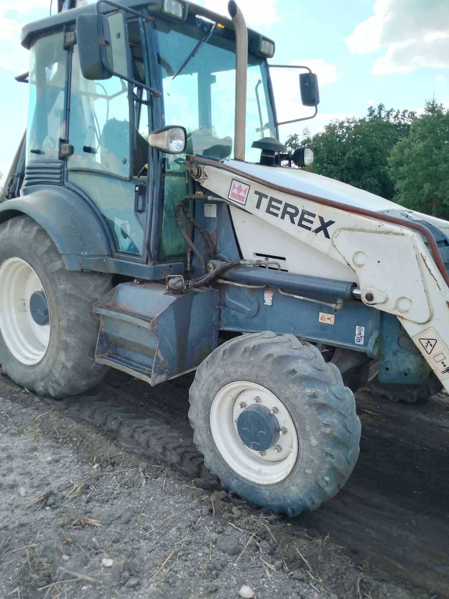 Koparko-ładowarka terex 820, jcb 3cx, cat 328