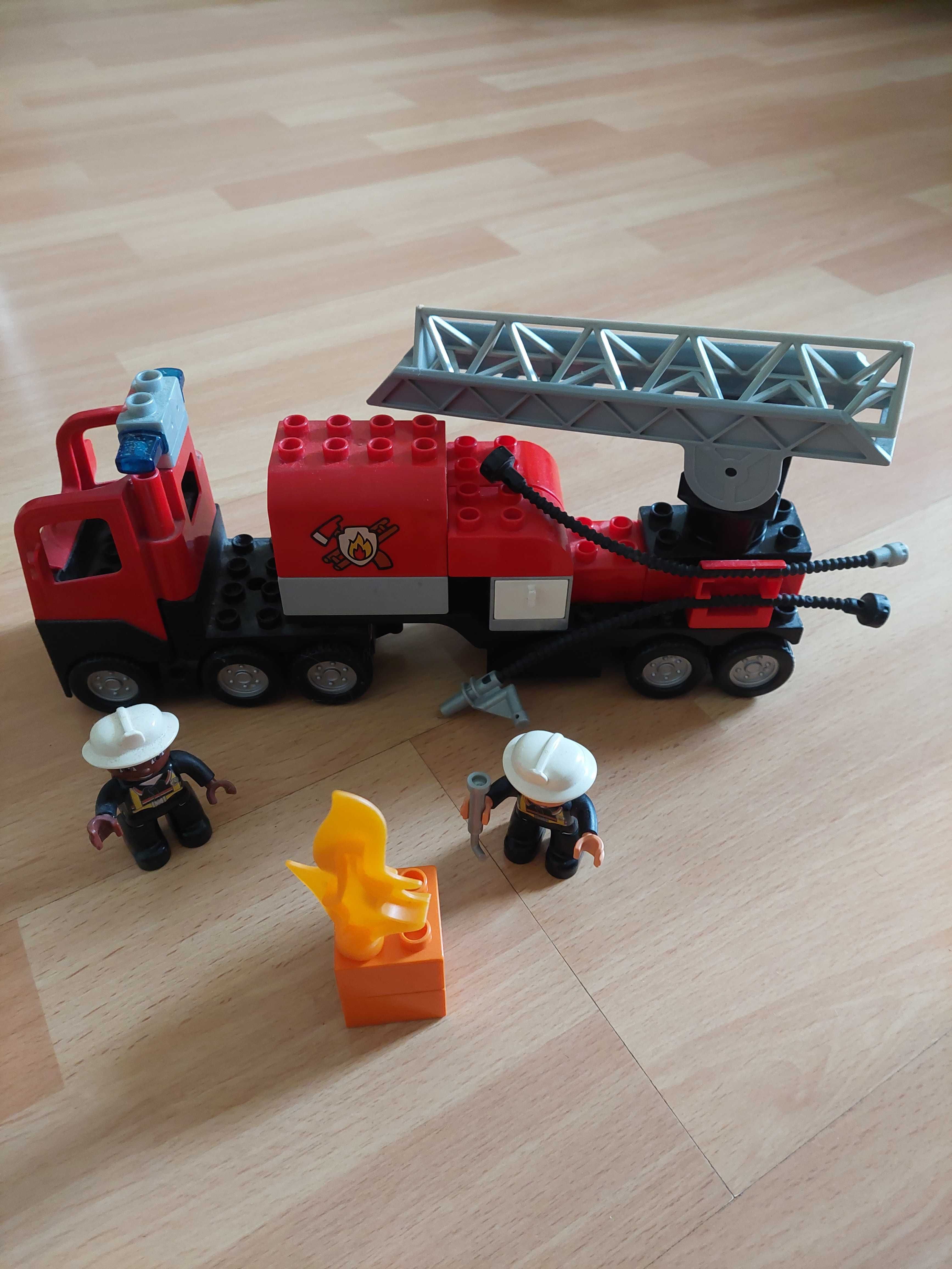 LEGO DUPLO Wóz strażacki 4977