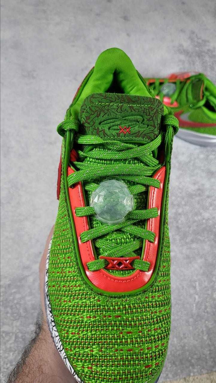 Оригінал Nike LeBron 20 "Christmas" + дод. шнурки (EUR-42-43)