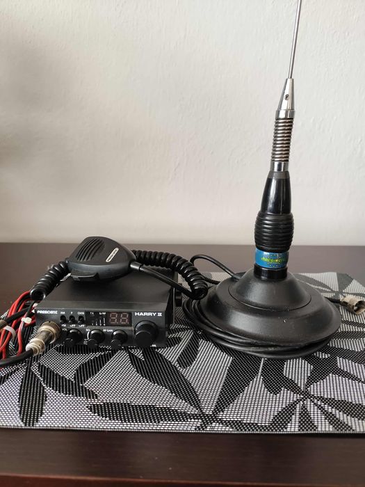 CB-Radio President Harry ll + antena (dostępne 3 komplety)