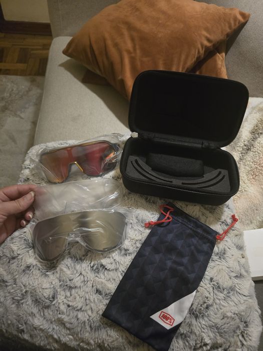 Óculos de Ciclismo com Lentes Intercambiáveis + Estojo – Novo!