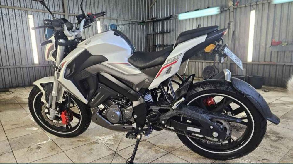Motocykl 125 Keeway rkf 125