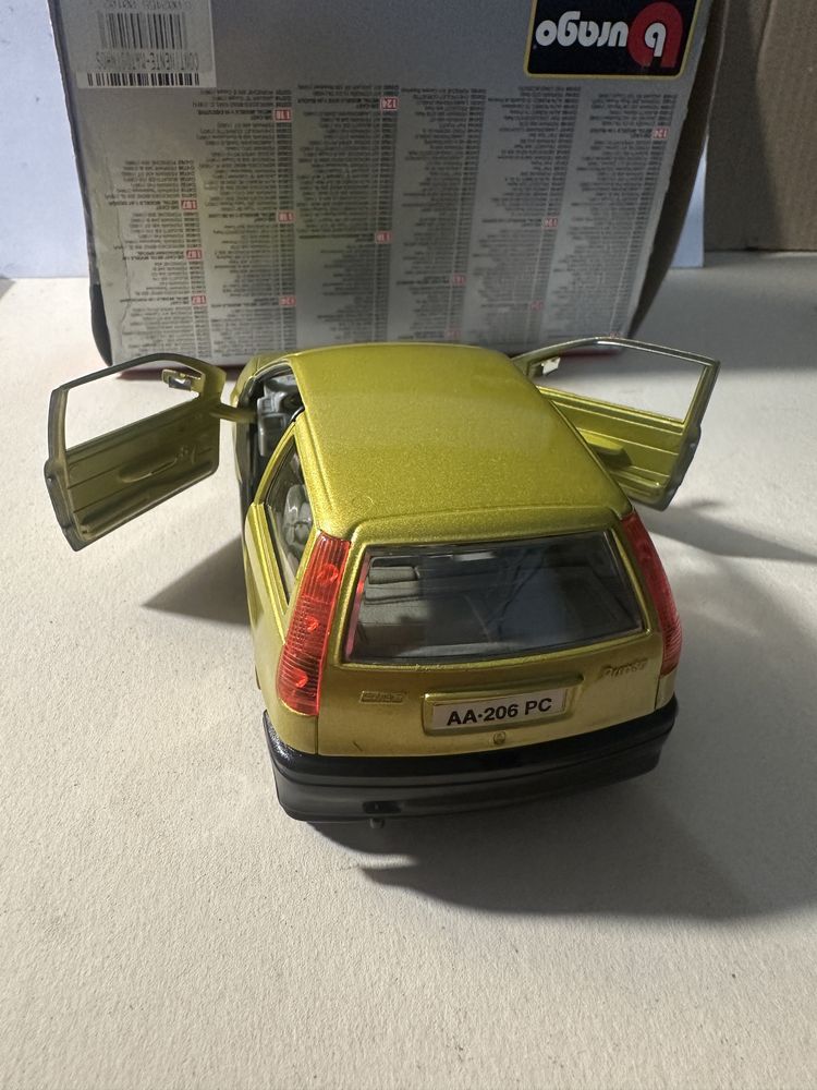 Fiat punto escala 1:24