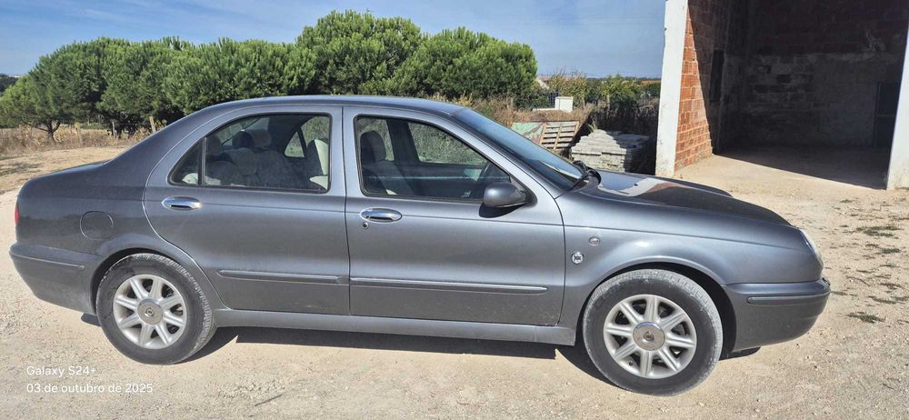 Lancia Lybra 1.8 Gasolinaa só 86760 Km