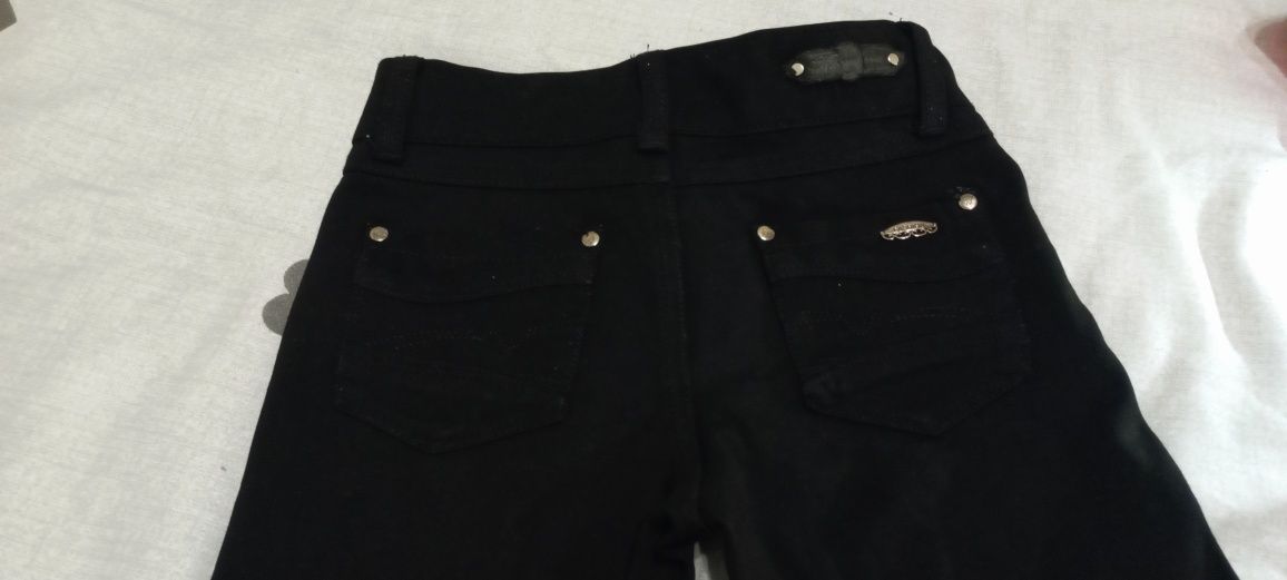 Штани чорні класичні брюки шкільні 134-140 для дівчинки стрейч