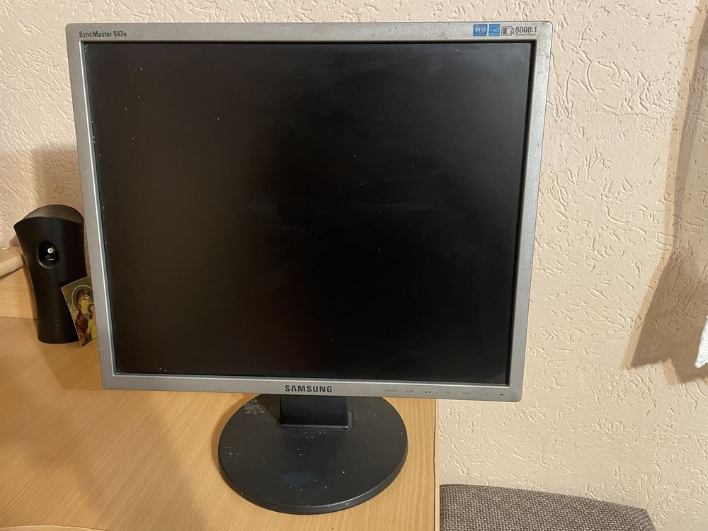 Монітор 19" Samsung 943N