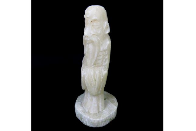 Chińska figurka rzeźba mędrca alabaster vintage sculpture old man