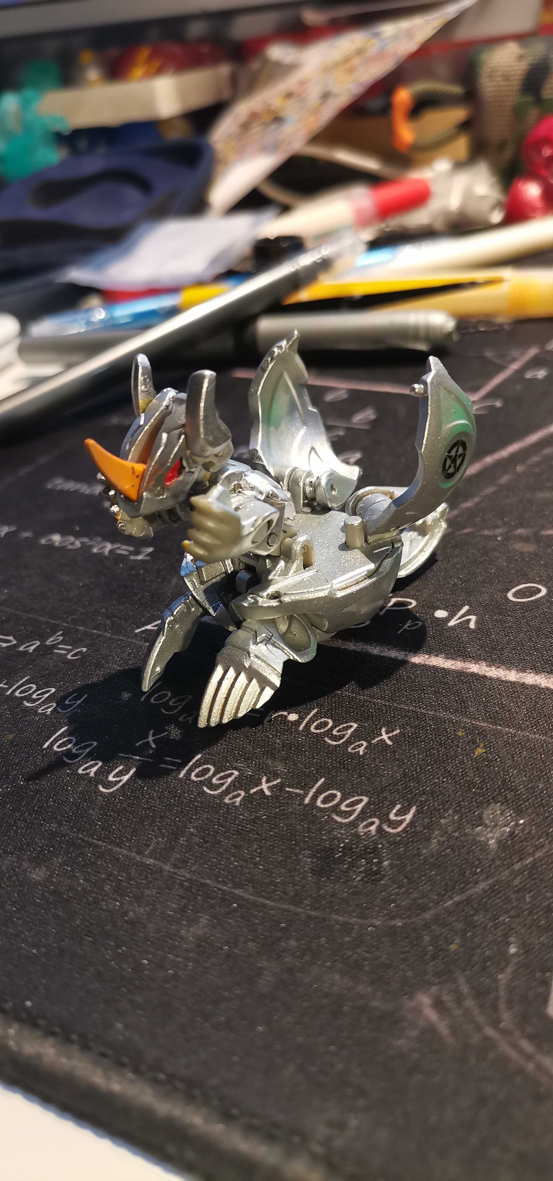Bakugan custom Srebrny Helix Dragonoid Haos