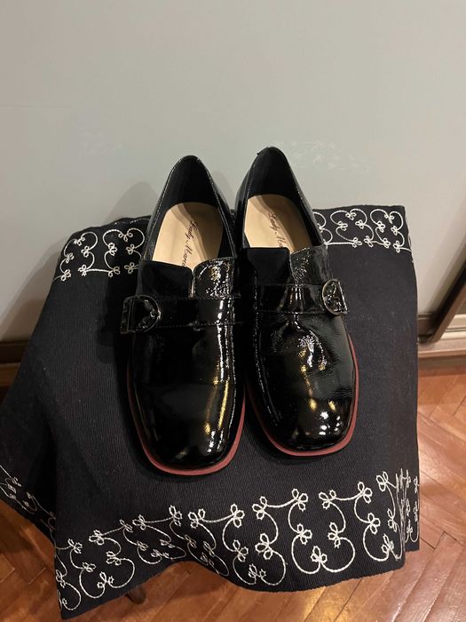 Туфли женские, лаковые