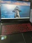 Msi GL75 95C/ i5 9300/ 8GB Ram/ 512Gb ssd/ 144hz