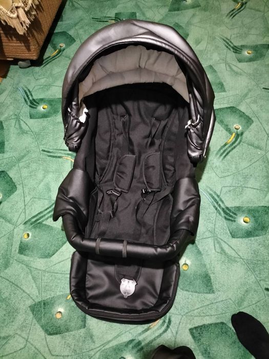 Продам коляску 2в1