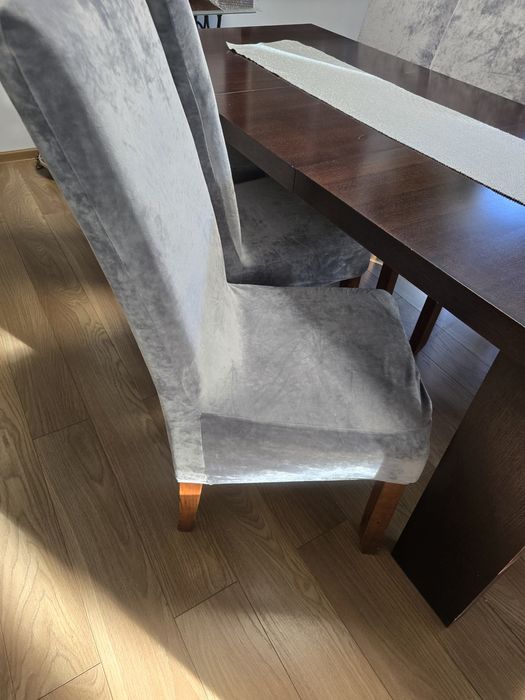 Stół rozkładany i 6 krzeseł , krzesło , krzesła Salon jadalnia