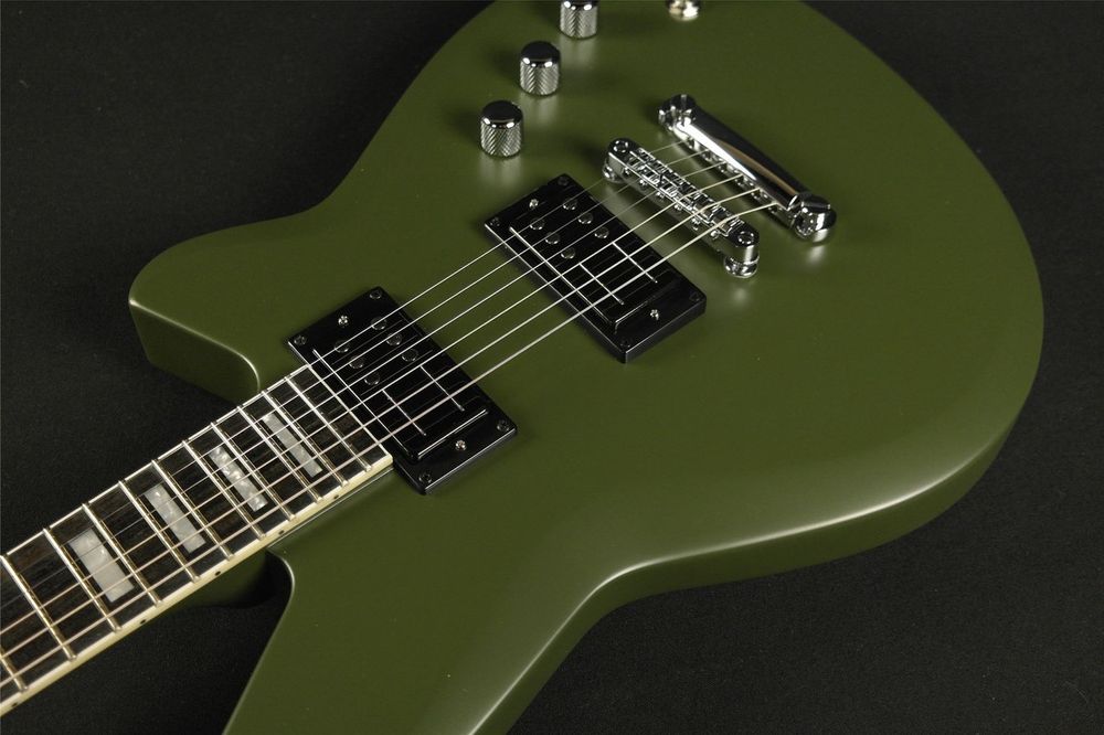 Guitarra Reverend SBAG para Metal e Heavy Rock