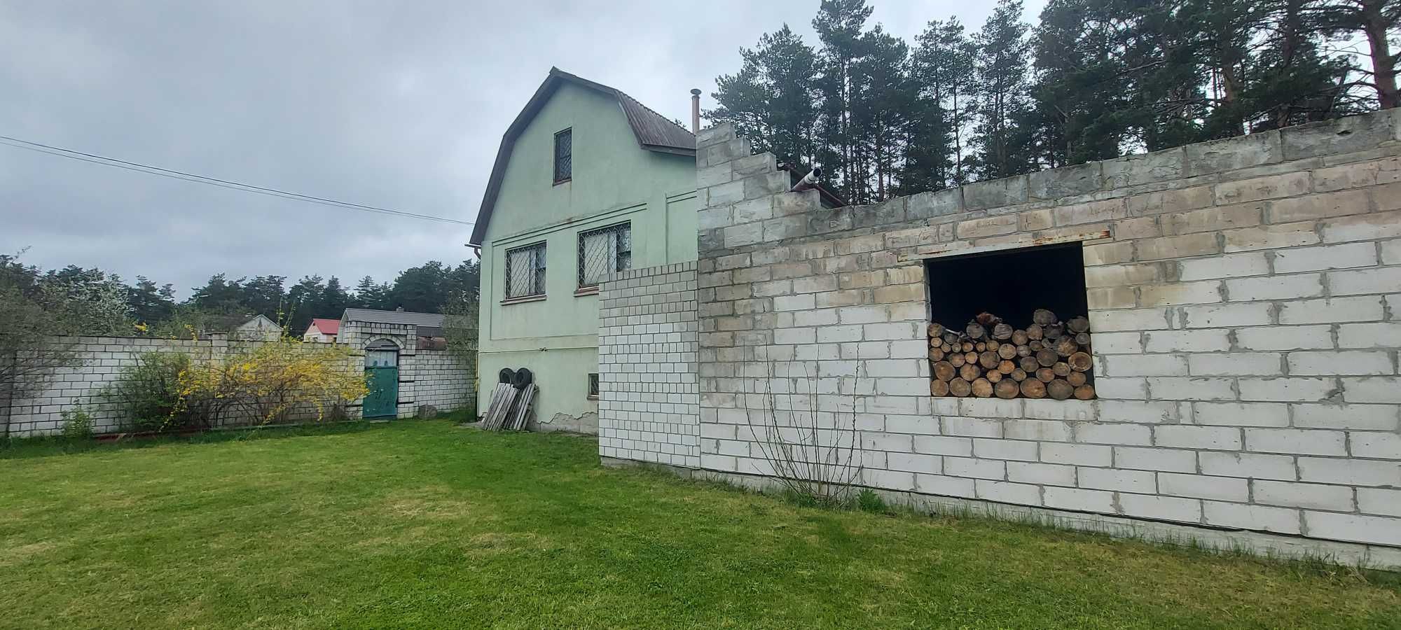 Продається З.Д.з будинком із шматочком власного соснового лісу