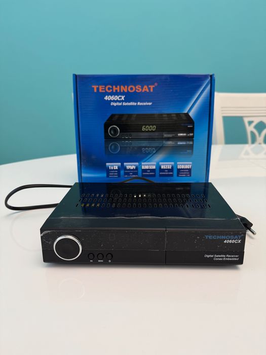 Цифровий супутниковий тюнер Technosat 4060CX б/в