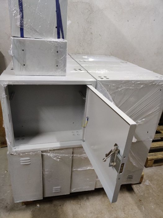 Продам антивандальные (антивандальні) ящики на петлях (новые)