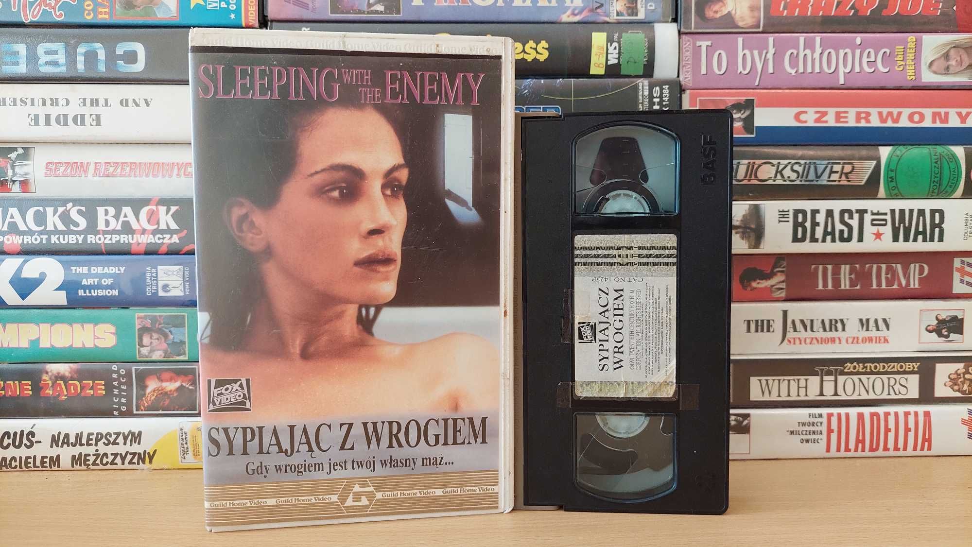 Sypiając z Wrogiem (Sleeping with the Enemy) - VHS