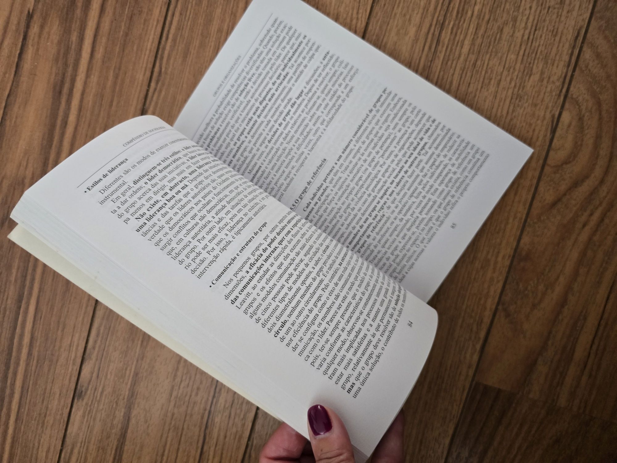 Vendo livro  de sociologia