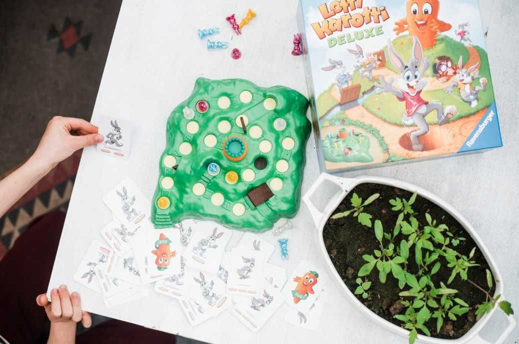Gra planszowa RAVENSBURGER Lotti Karotti PREZENT