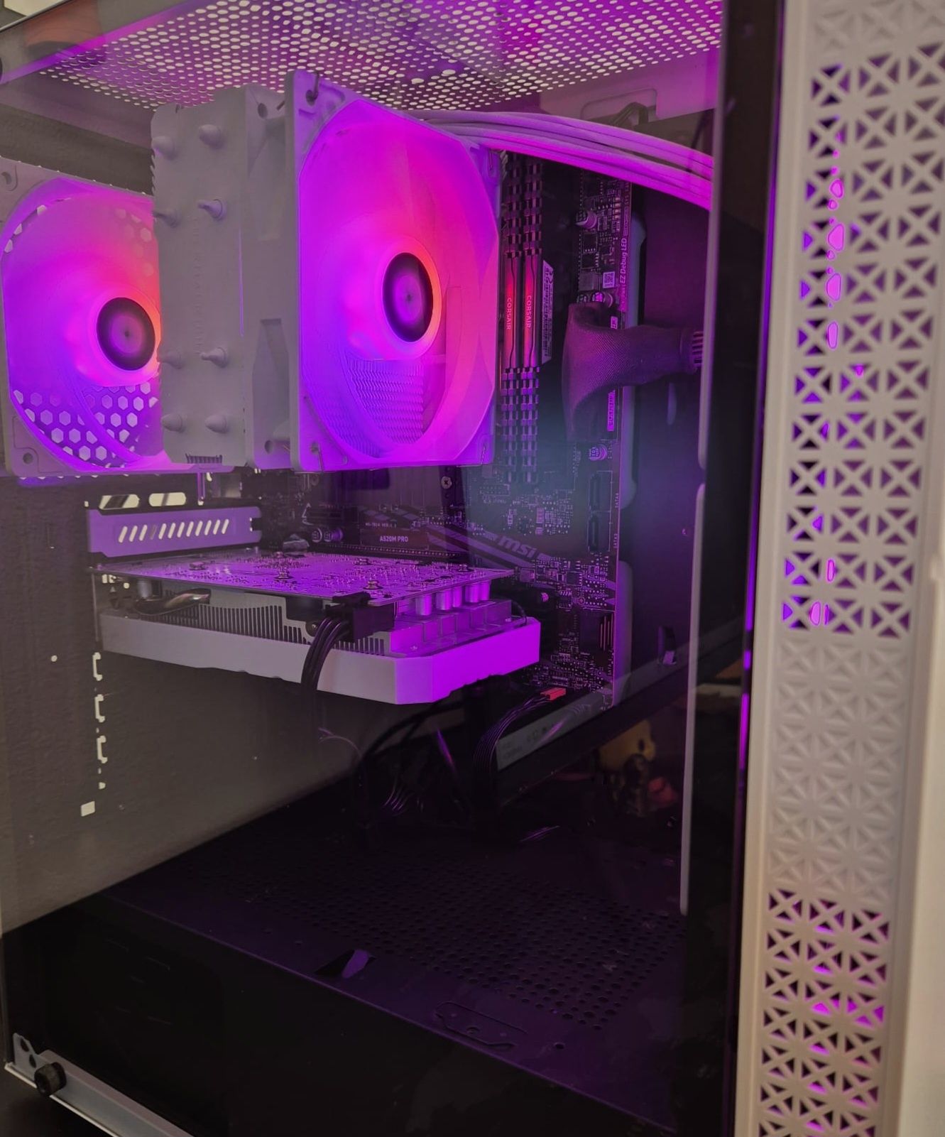 Computador gaming AMD Ryzen 5 4500