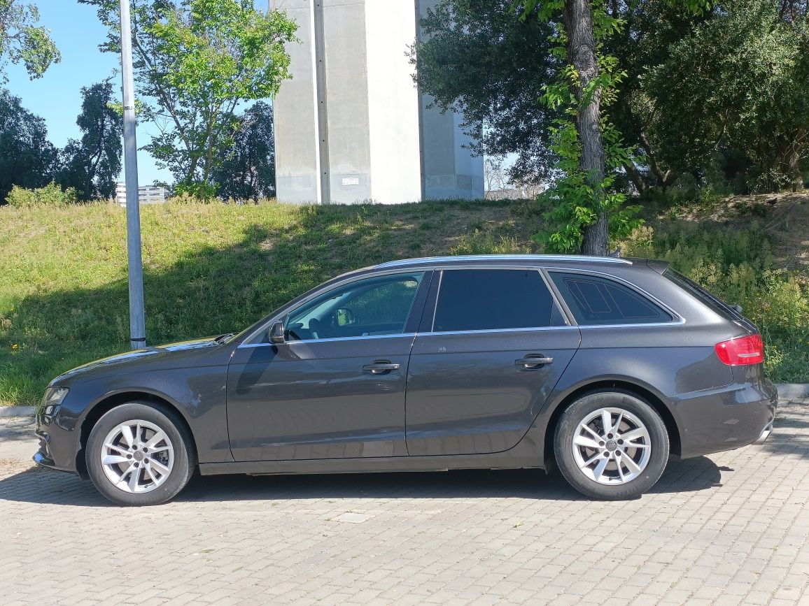 Audi A4 Avant 2.0i  180cv