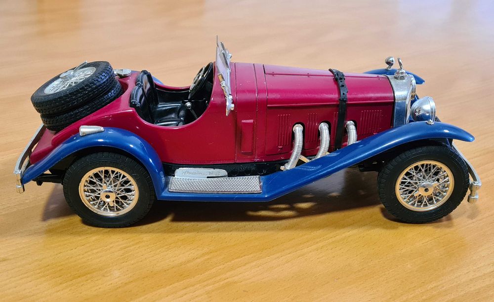 Mercedes Benz SSK - escala 1/18