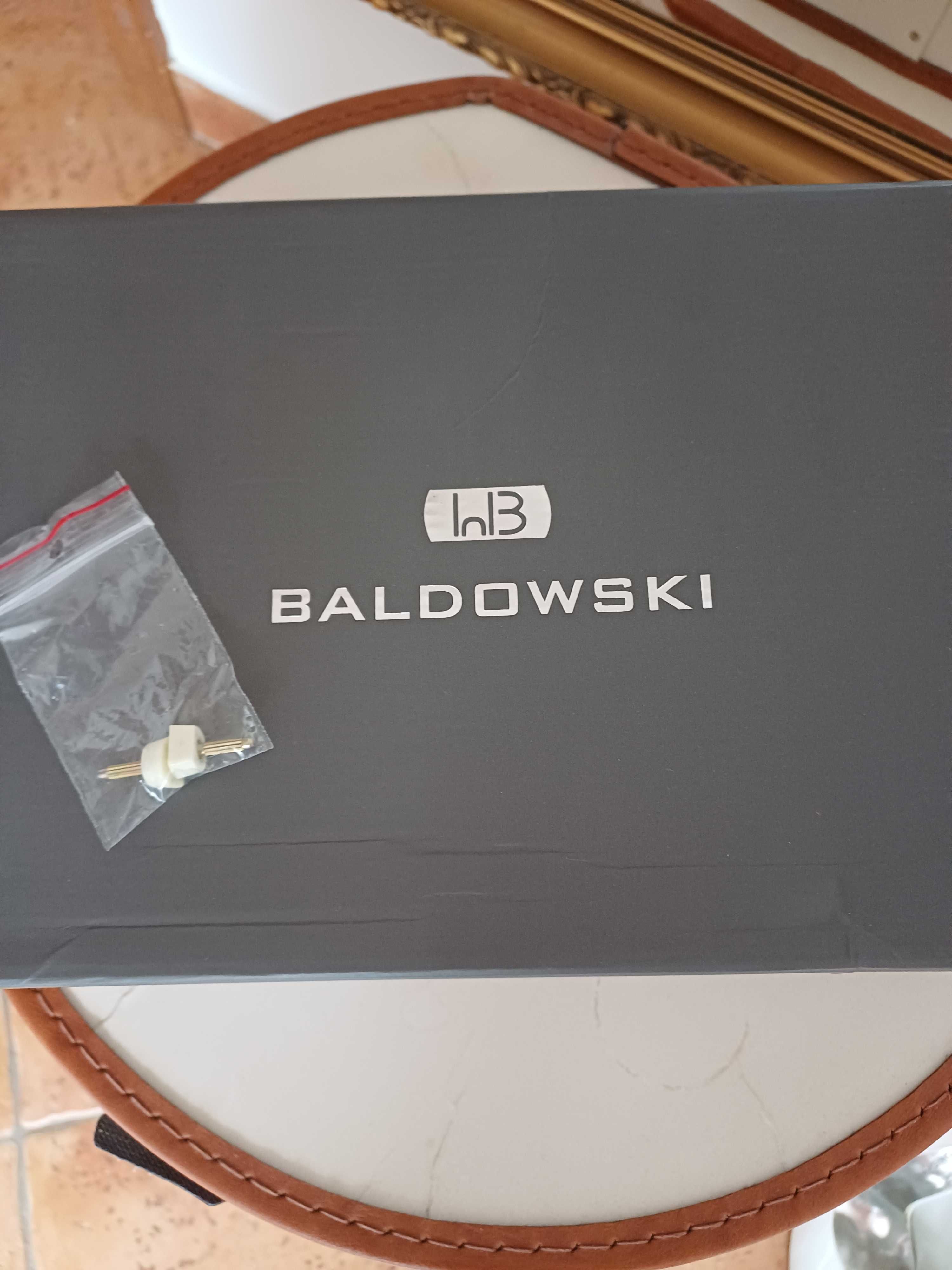 Białe szpilki Baldowski skóra naturalna 38