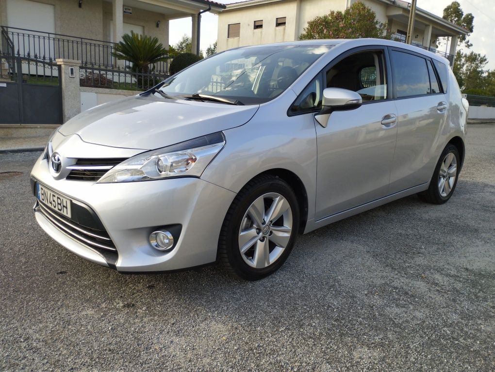 Toyota Verso 1.6 D4D 141000km 2014