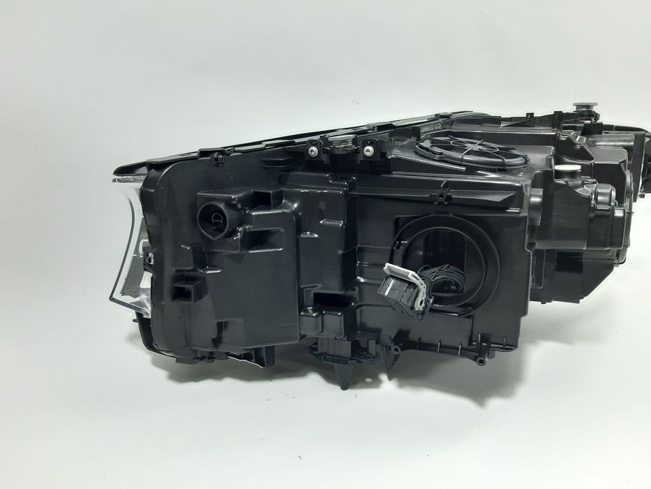 Фара передня права adaptive LED BMW 5 2017-2020 (63117214962)