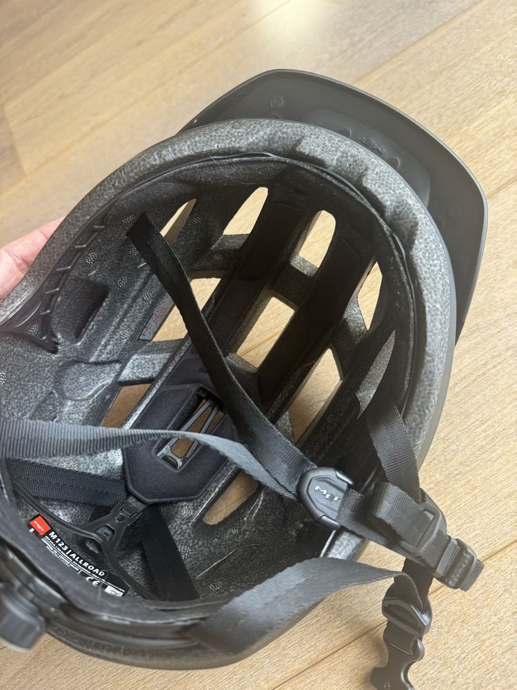 Capacete de bicicleta Met