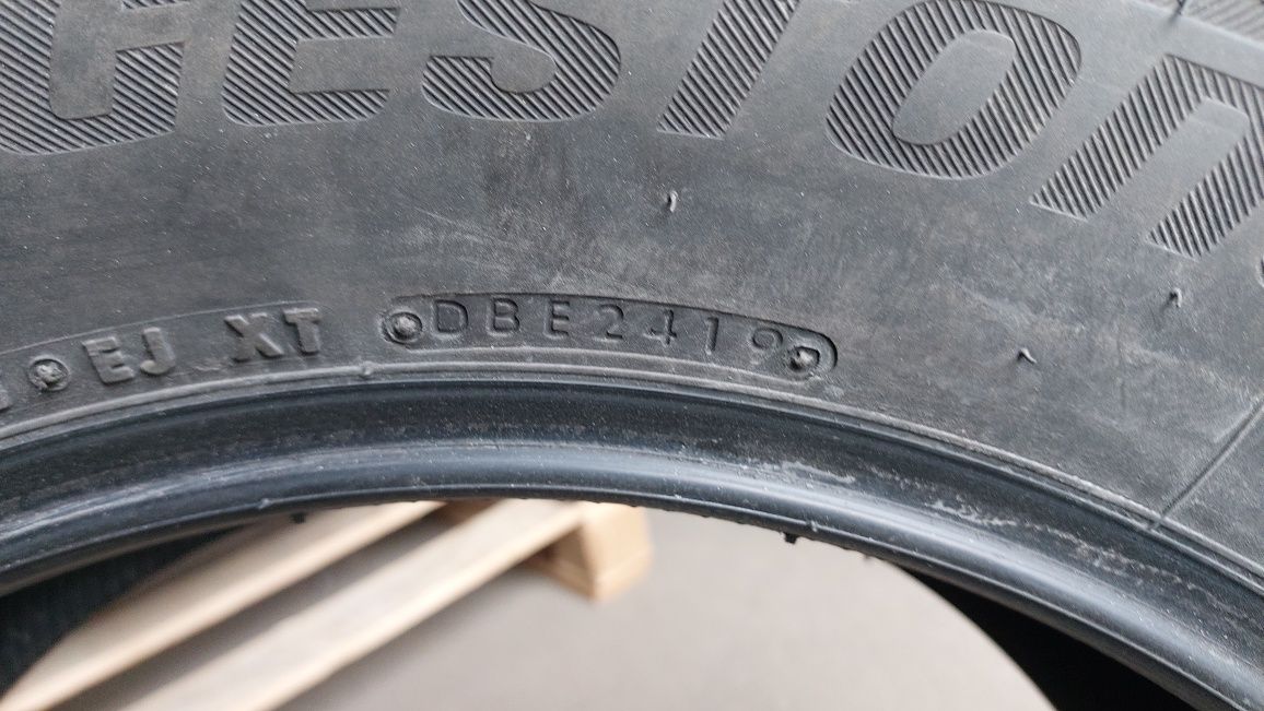 BRIDGESTONE  Blizzak 265 60 r18